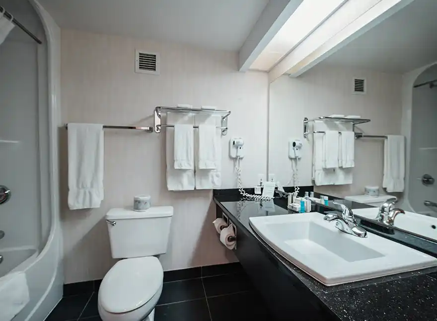 Executive Kitchen Suite 10