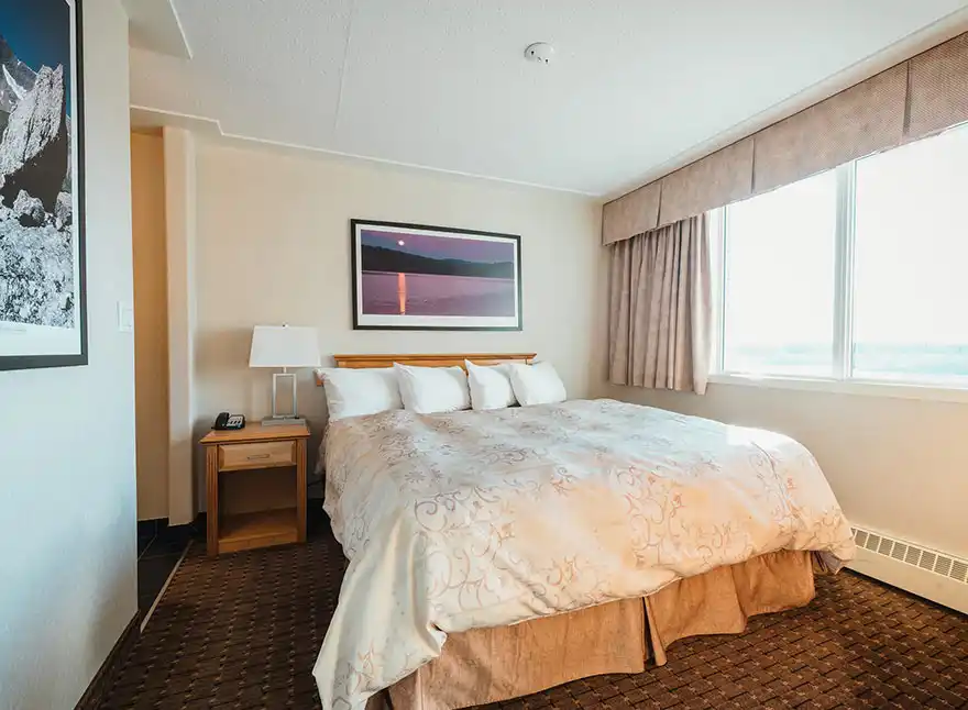 Executive Kitchen Suite 7