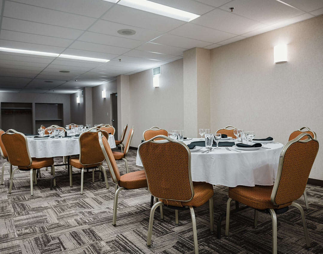 Aspen Room 4