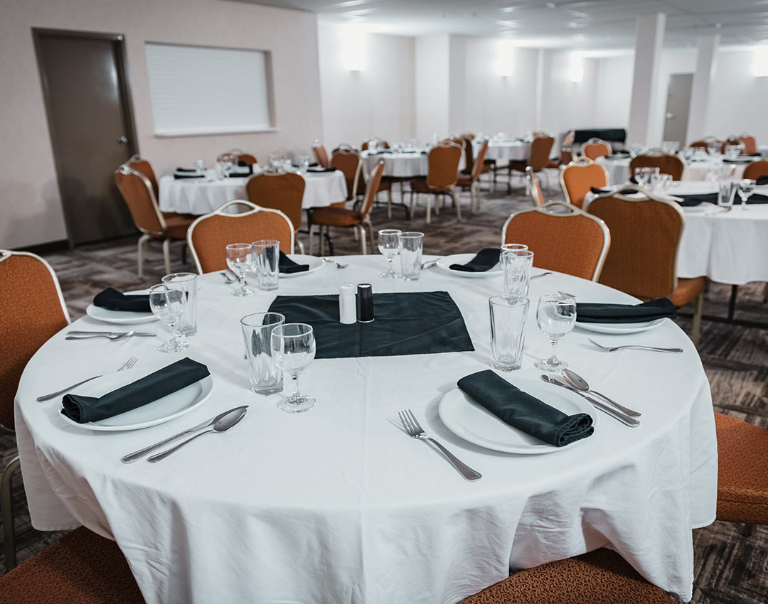 Aspen Room 6